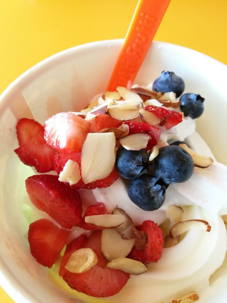 tutti frutti frozen yogurt photo